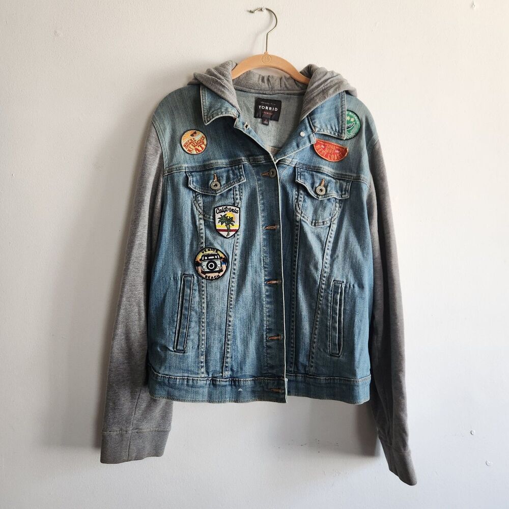 Torrid denim hooded jacket sweatshirt Size 2 grunge transitional patches Y2K Vtg